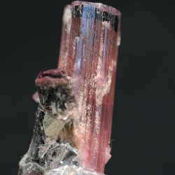 Elbaita (turmalina rosa)
