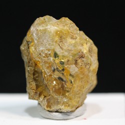 Opalo noble mineral