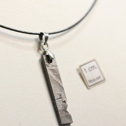 Colgante de meteorito