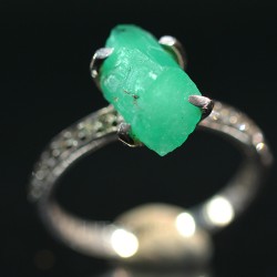Esmeralda anillo