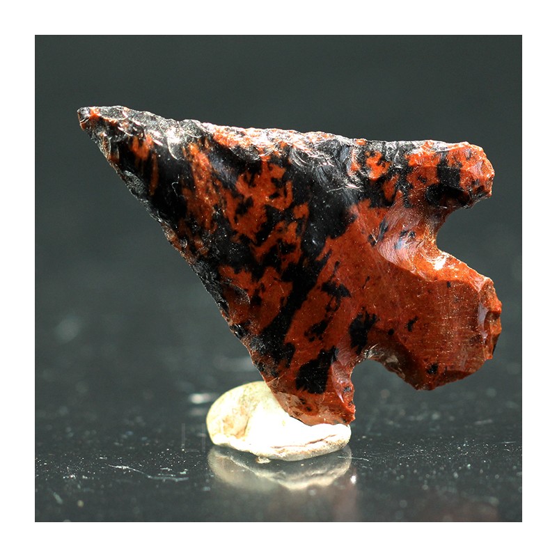 Punta de obsidiana caoba