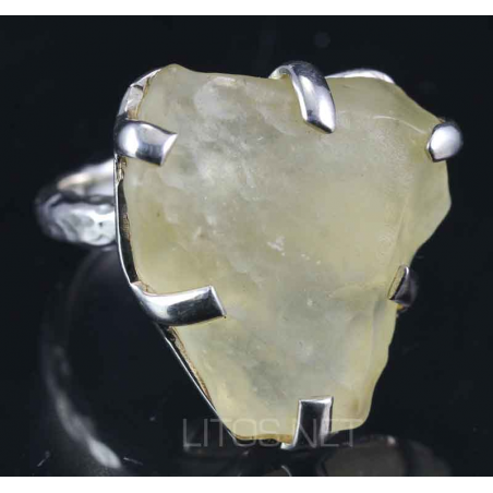 Anillo de  Libian Glass