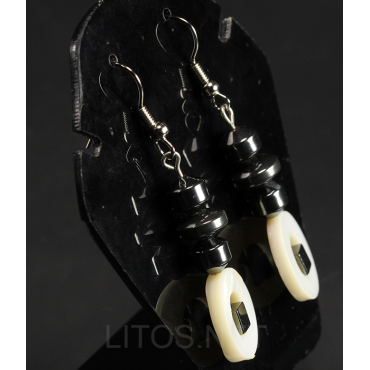 Pendientes de hematite y nacar