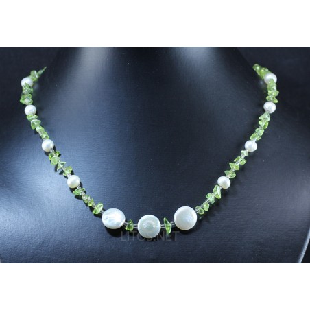 Collar de perlas y olivino J2891