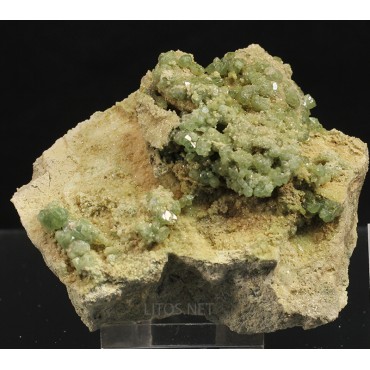 Mineral demantoide X2048