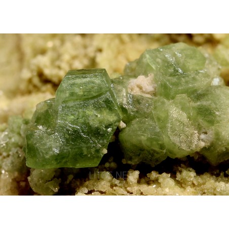 Mineral demantoide X2048 Mineral demantoide X2048