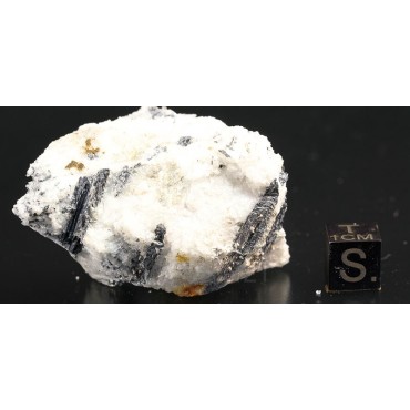 Mineral antimonita