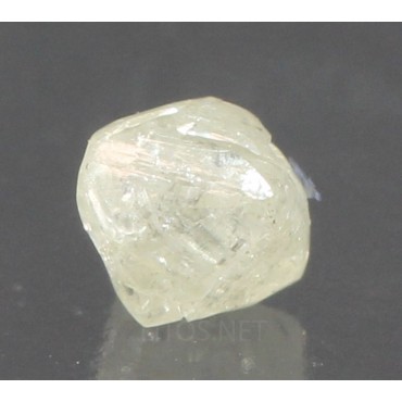 Mineral diamante octaédrico