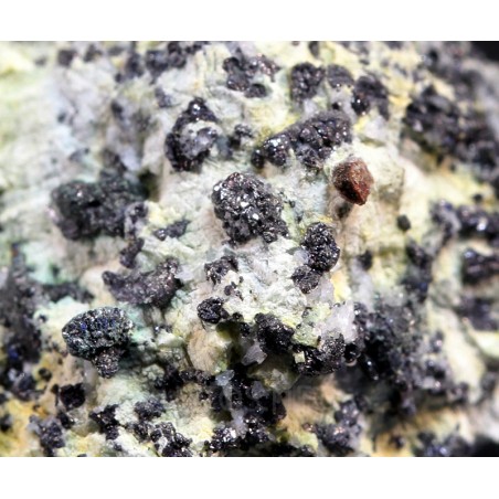 Mineral villamaninita Mineral villamaninita