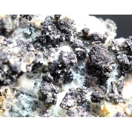 Mineral villamaninita Mineral villamaninita